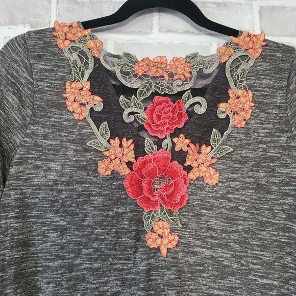 Absolutely Famous Lace Inset Olive Gray Long Sleeve Shirt Top Small NWT - Picture 4 of 10